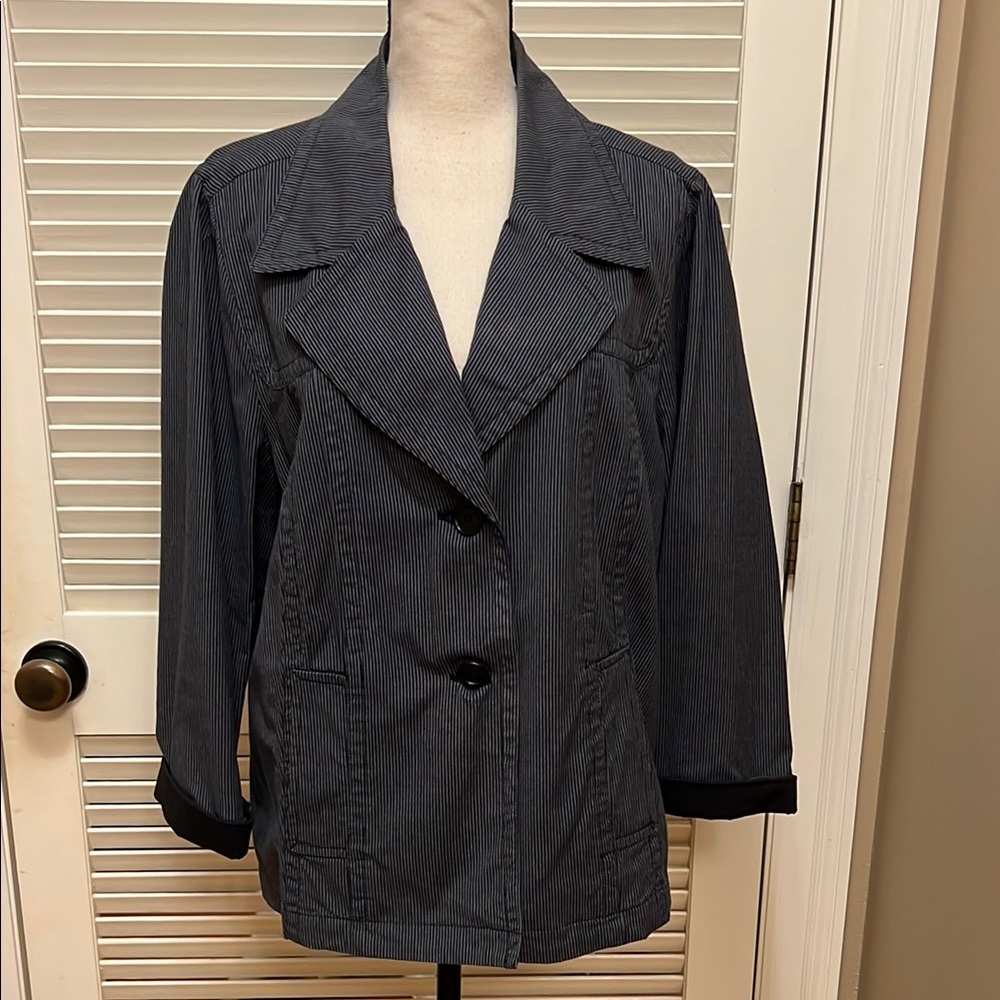 Talbots Woman Stretch Jacket in Grey and Black Pinstripes, Size 20W, GUC